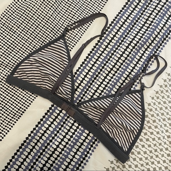 Aritzia Triangle Bralette - Picture 2 of 3